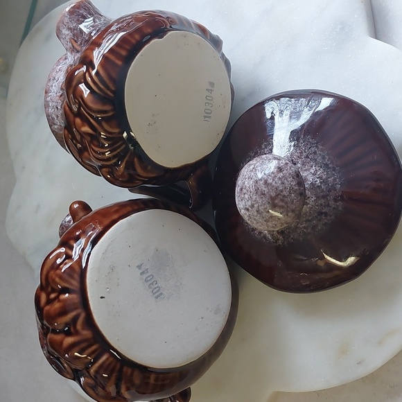 Vintage Mushroom Pottery Cream and Sugar Set - Picture 7 of 9